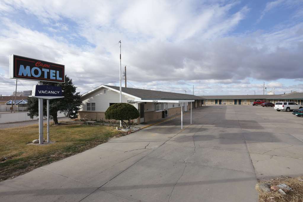 Capri Motel Scottsbluff Exterior photo
